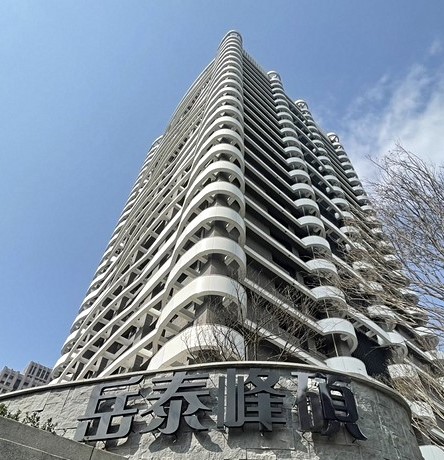 建案【岳泰峰碩】